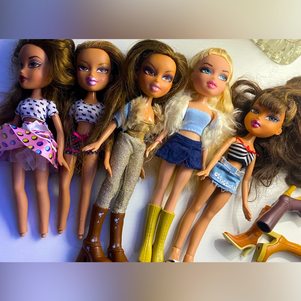 Bratz lot!!